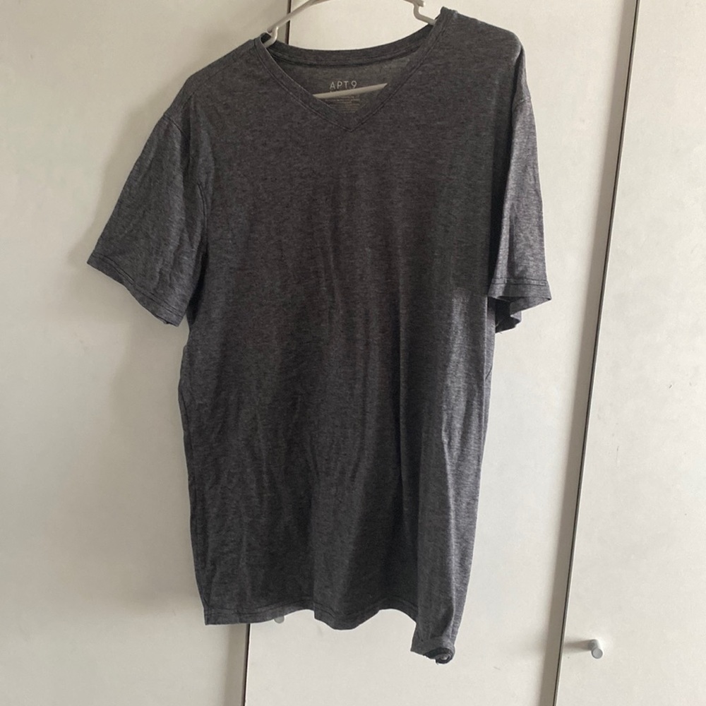 Grey v-neck size L